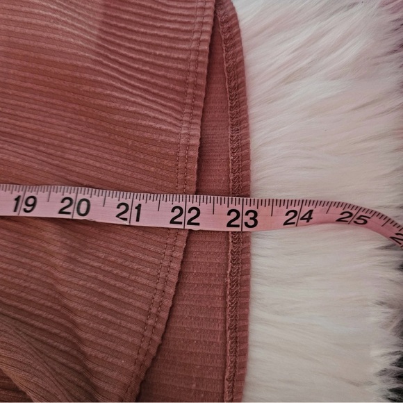 Set The Stage - Ribbed Top - Picture 7 of 7